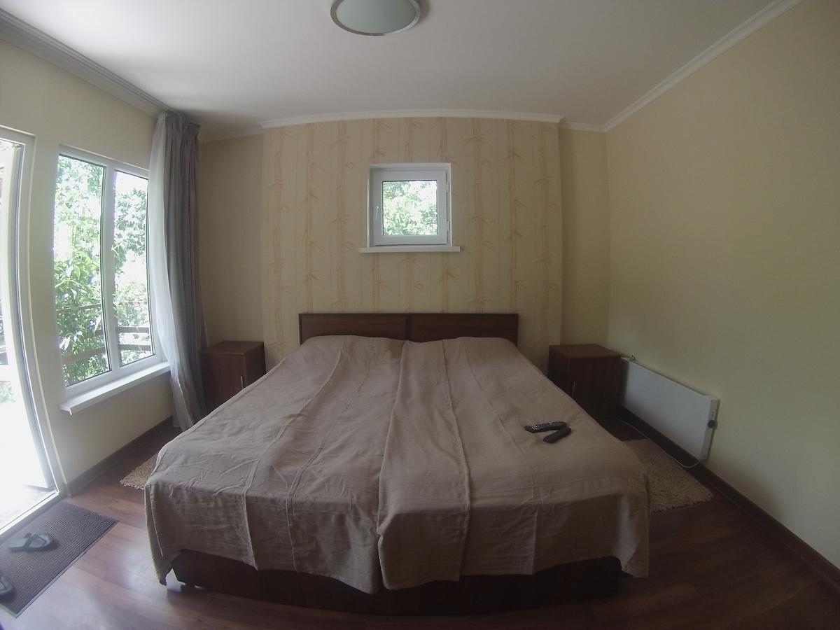 Guest House Leto Dolinka Exterior foto
